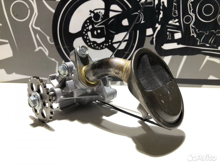 Масляный насос Honda CB 400 SF NC31 1994г