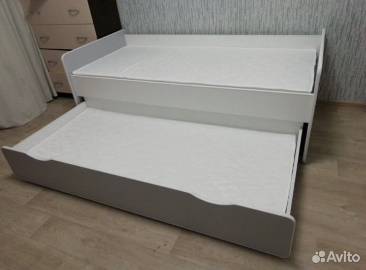 Двухъярусная кровать детская