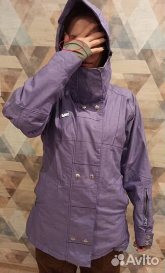 Сноубордическая / лыжная куртка женская (L)