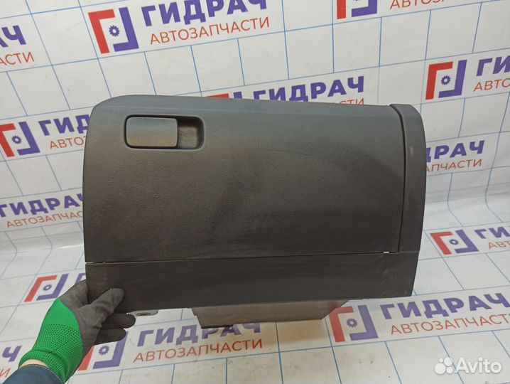 Бардачок Volkswagen Polo Sedan (Mk5) 6RU857121C82V