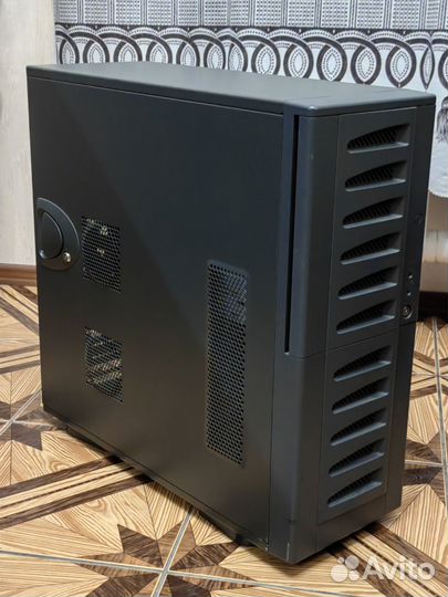 Корпус для пк Chieftec Midi-Tower LBX 01B-B-B