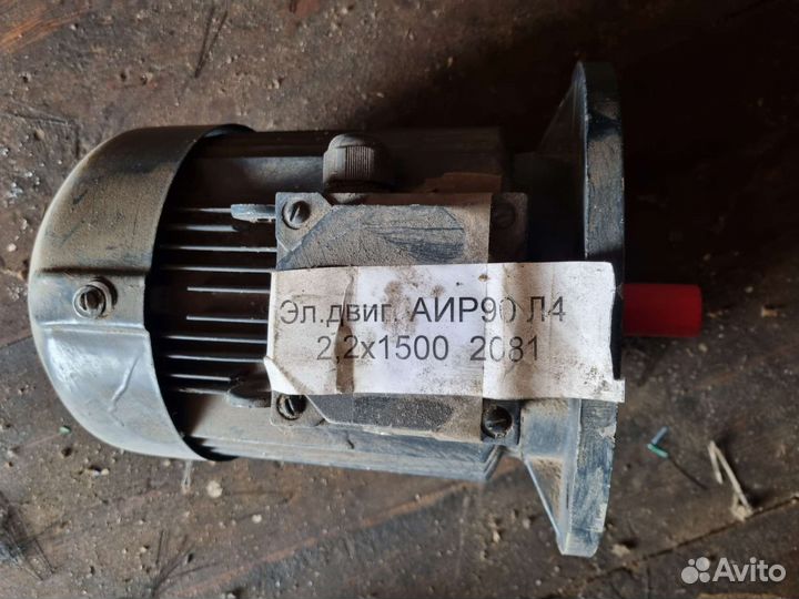 Электродвигатель аир90l4y2