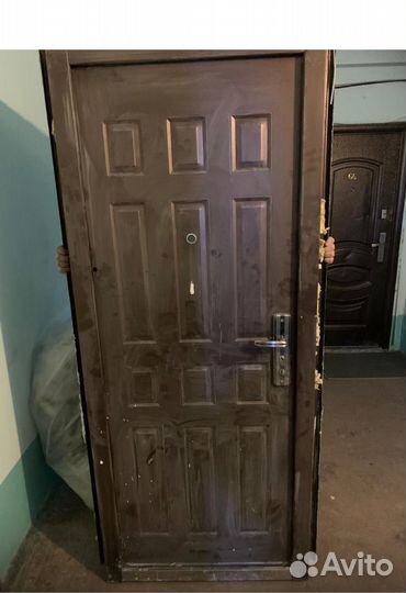 Дверь входная металлическая