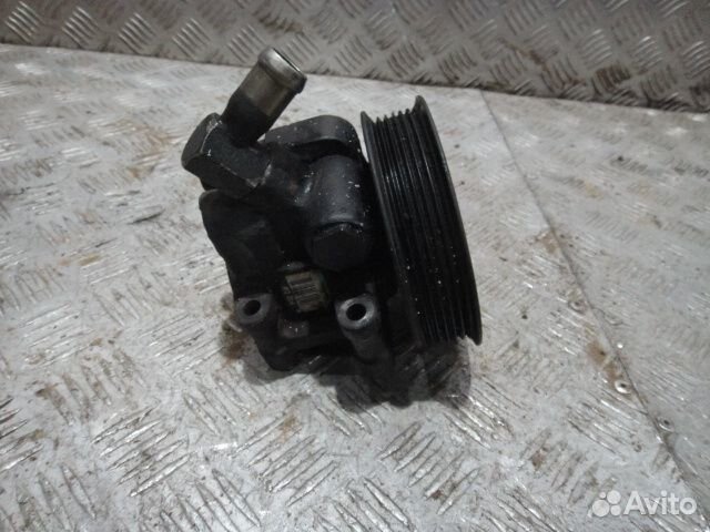 Насос гур Focus 1 1.8 TD б\у скол на шкиве