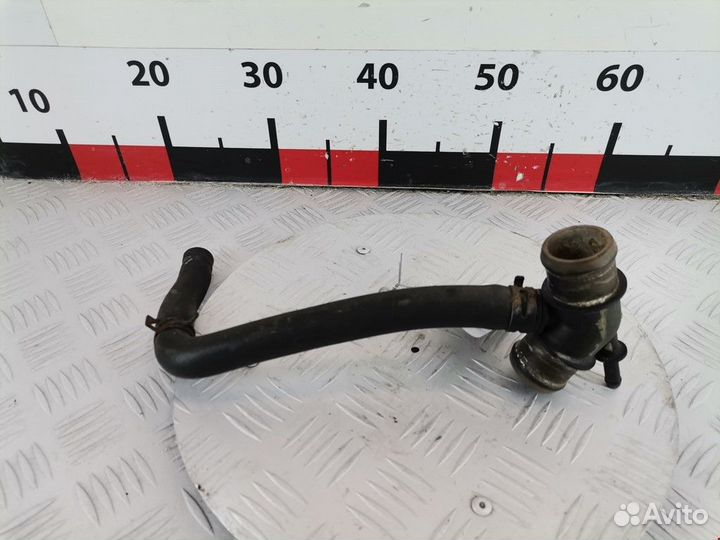 Патрубок вентиляции картера Volkswagen Golf 3 1999