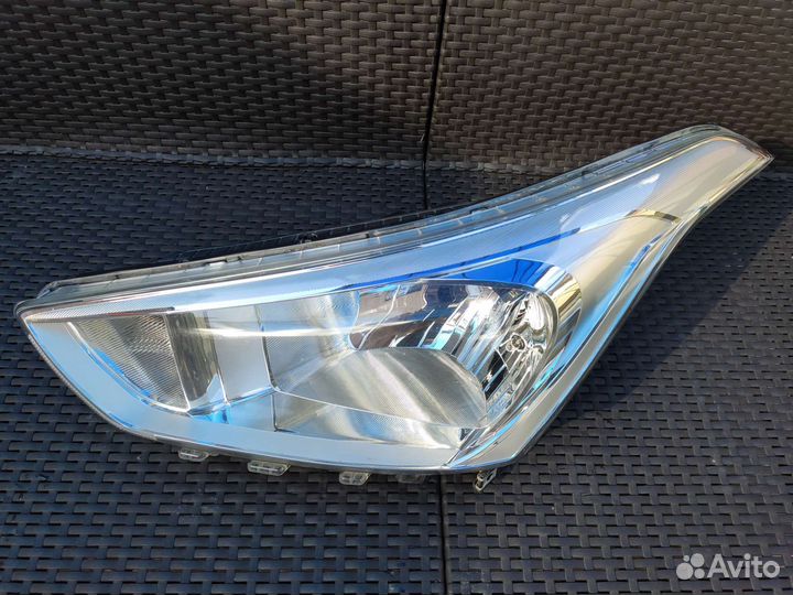 Hyundai creta фара левая необходим ремонт креплен