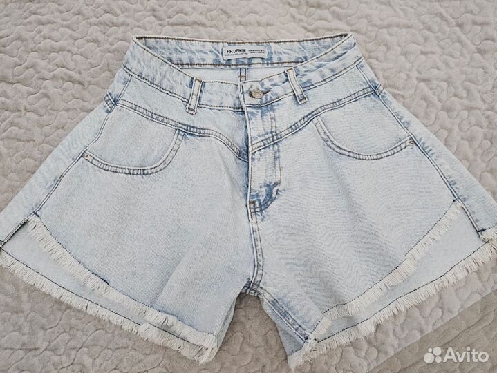 Женские джинсовые шорты 42