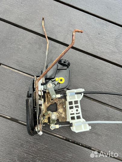 Замок передней левой двери hyundai elantra 3