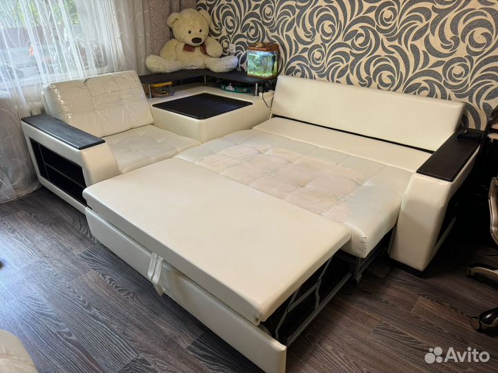Угловой диван