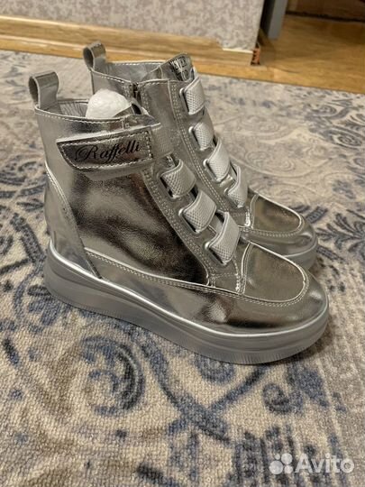 Демисезонные сникерсы