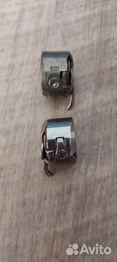 Шпулька и челнок