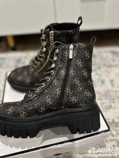 Ботинки guess