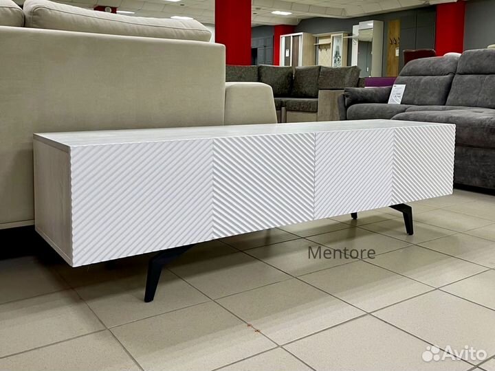 Тумба тв Bravo на опорах / белая / 2000х400х300 мм