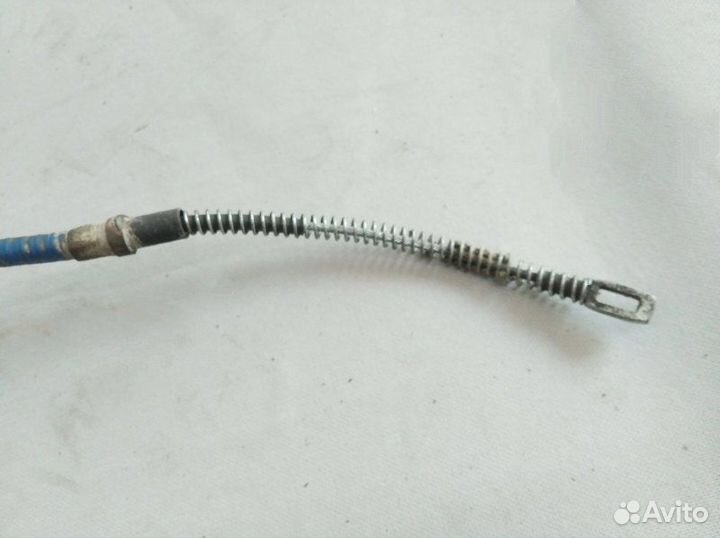 Трос стояночного тормоза LADA 2131 5 дверей 1.7