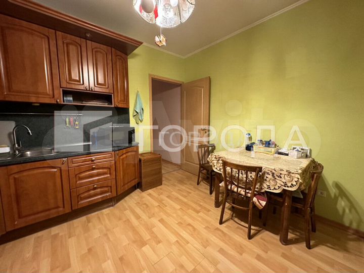 2-к. квартира, 57 м², 9/14 эт.