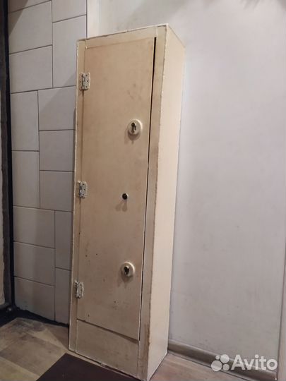 Оружейный сейф на 2 ствола