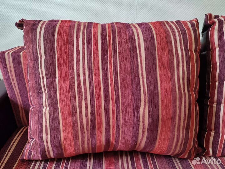 Диванные подушки большие