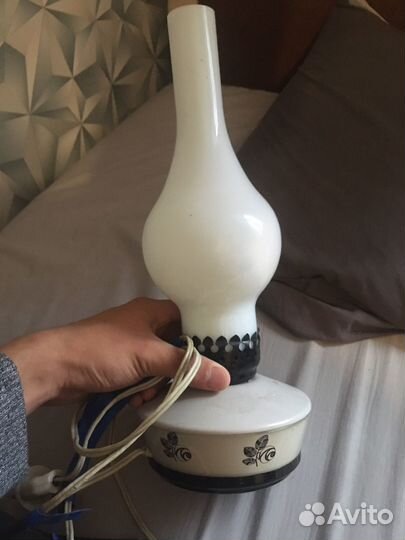 Лампа настольная