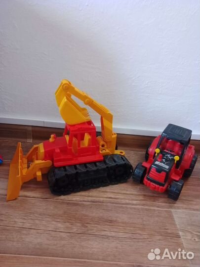 Экскаватор, трактор Полесье