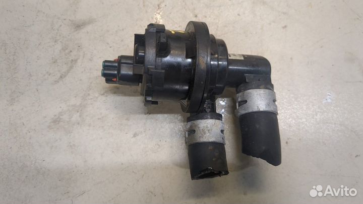 Насос водяной Toyota RAV 4, 2018