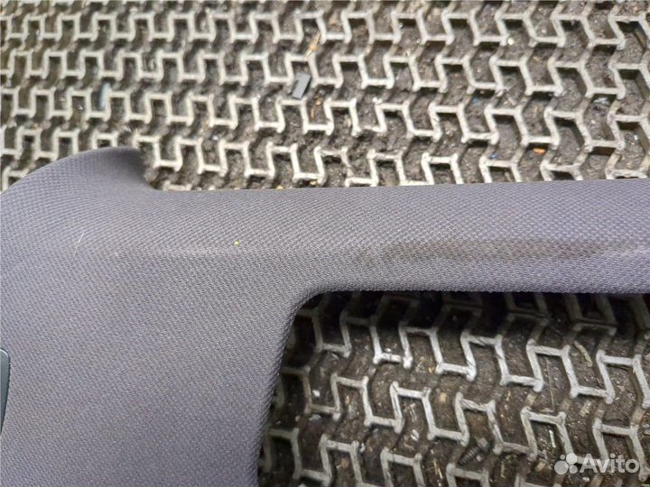 Обшивка стойки Porsche Cayenne, 2008