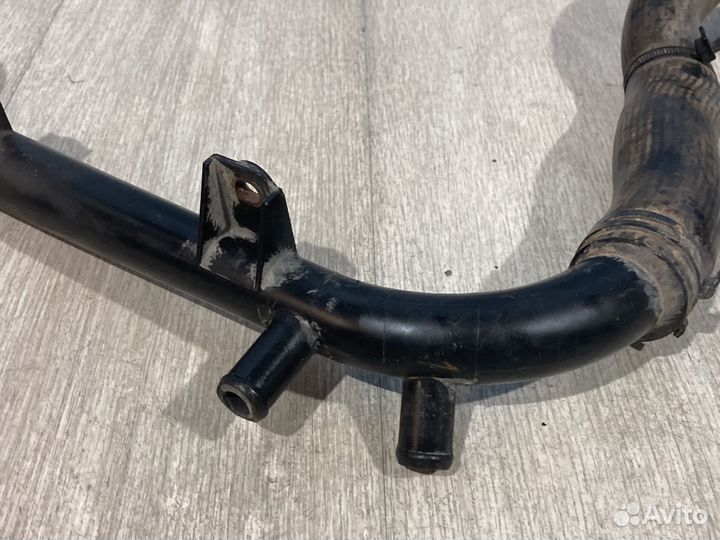 Патрубок системы охлаждения Chevrolet Cruze J300