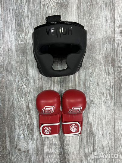 Перчатки боксерские,крабы,кентуса Venum