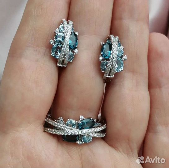 Серебряные серьги и кольцо с топазом и цирконами