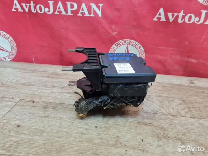 Блок abs Mercedes-Benz B W246 M270.910 2012