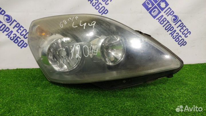 Фара передняя правая Opel Zafira универсал 1.8