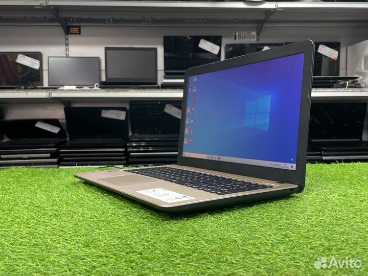 Ноутбук Asus VivoBook D540MA