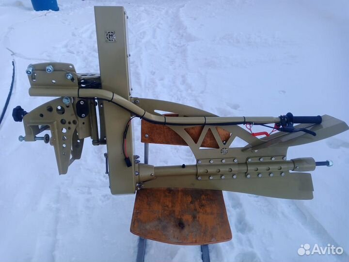 Лодка Крым с мотором
