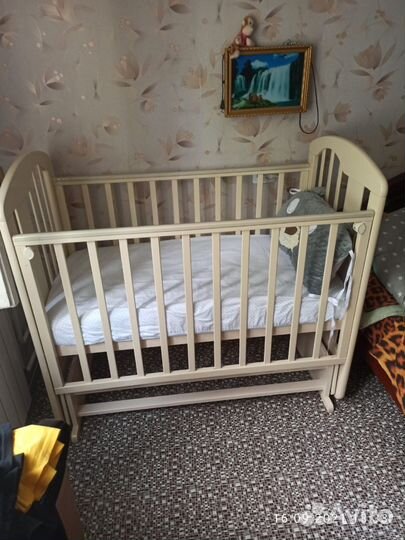 Детская кроватка