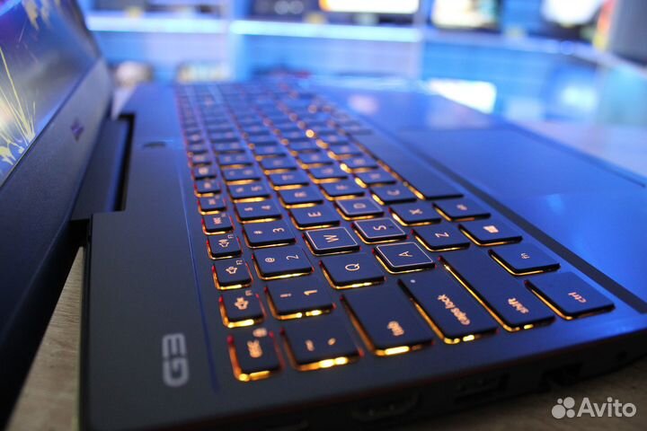 Игровой ноутбук RGB