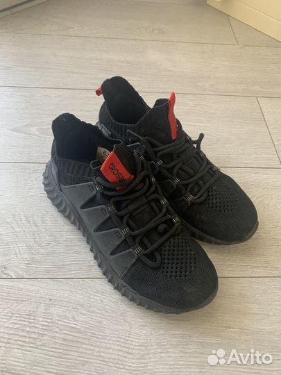 Кроссовки летние 36