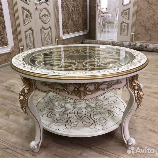 Журнальный столик