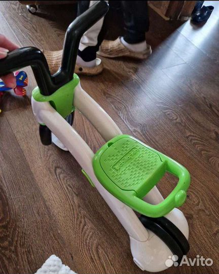 Беговел chillafish bunzi