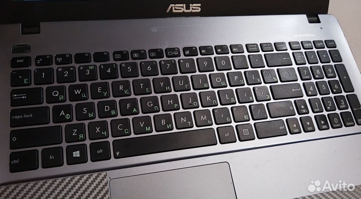 Asus/ core i7/8gb/256 SSD/720m/новая батарея