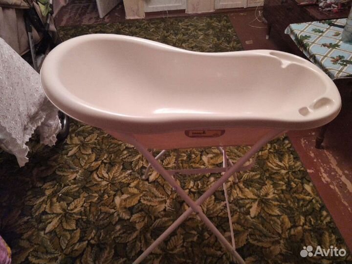 Ванна с подставкой