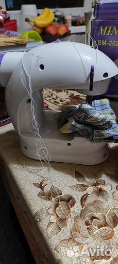 Мини швейная машина рабочая