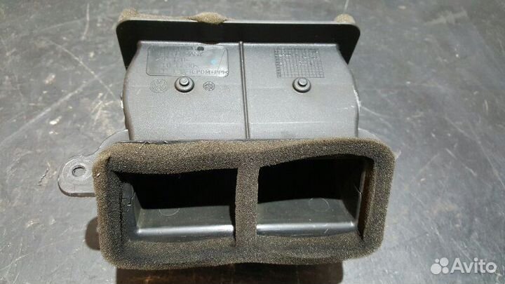 Дефлектор воздушный Audi Q7 4L 4.2 BAR 06