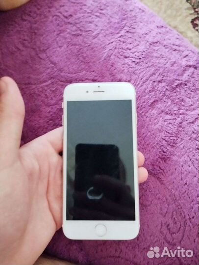 Телефон iPhone 6