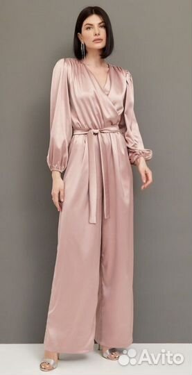Атласный комбинезон 44-46