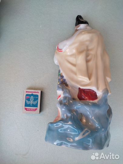 Фарфоровая статуэтка Майская ночь или Влюбленные