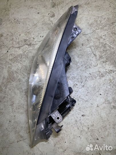 Фара правая 921021H000 Kia Ceed ED