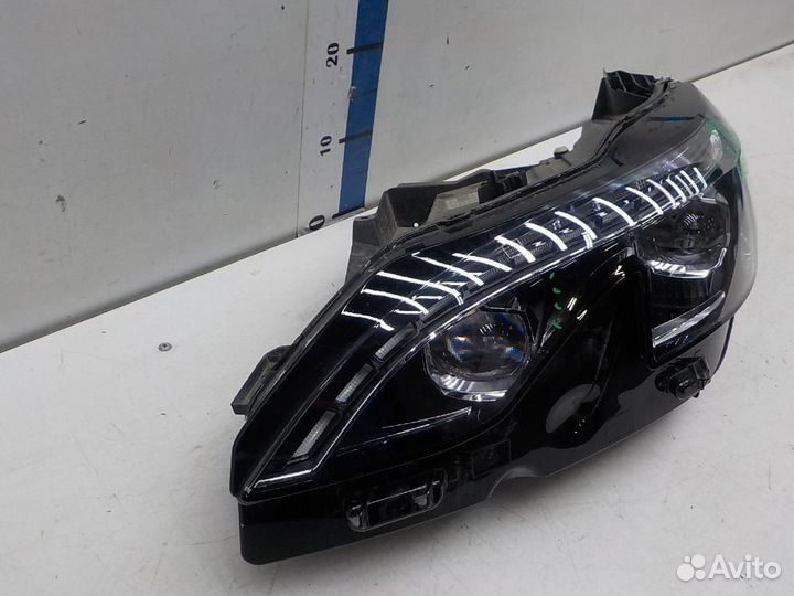 Фара левая Peugeot 3008