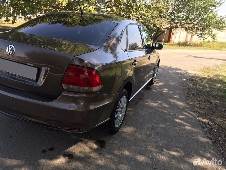 Volkswagen Polo 1.6 AT, 2014, 220 200 км