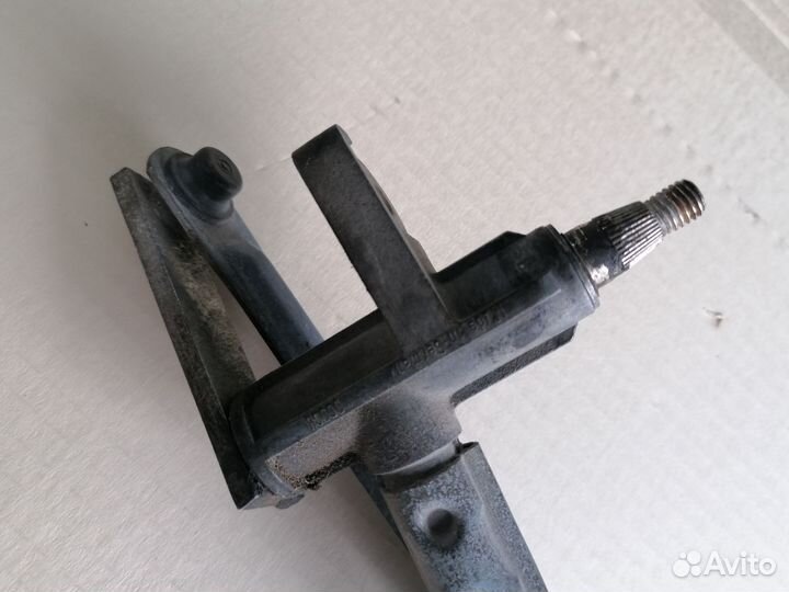 Трапеция стеклоочистителей для VW Golf III/Vento