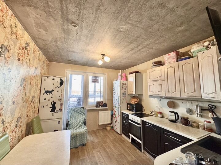 2-к. квартира, 62 м², 6/17 эт.