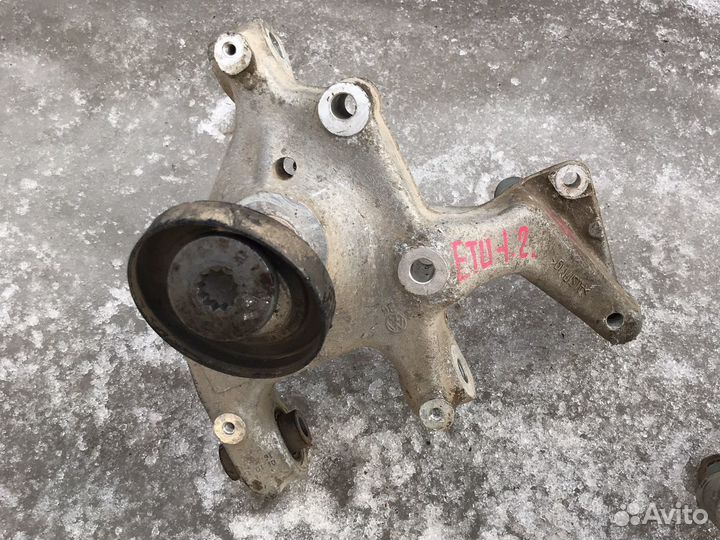 Кулак задний шкода ети